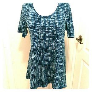 LuLaRoe Perfect T